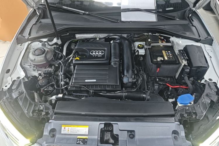Used Audi A3 2020 Limousine 35 TFSI Fashion Edition China VI Emission Standard Engine Bay