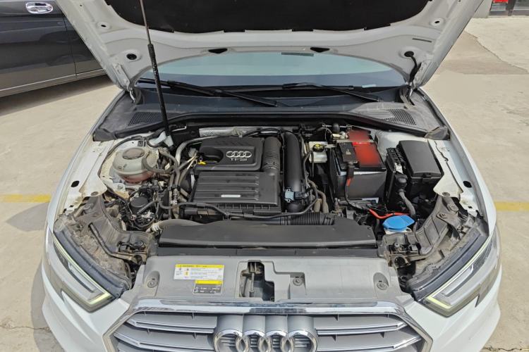 Used Audi A3 2020 Limousine 35 TFSI Fashion Edition China VI Emission Standard Engine Bay