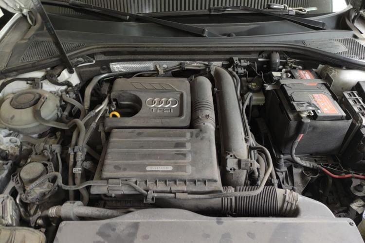 Used Audi A3 2020 Limousine 35 TFSI Fashion Edition China VI Emission Standard Engine Bay