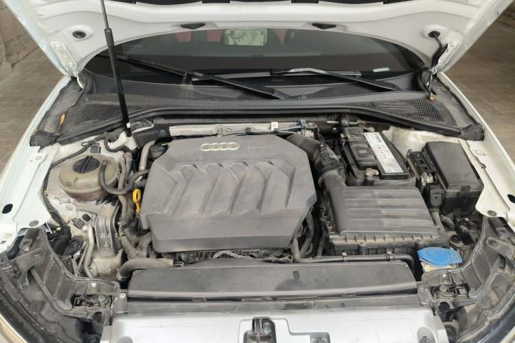 Used Audi A3 2020 Sportback 40 TFSI Style Edition China VI Emission Standard Engine Bay