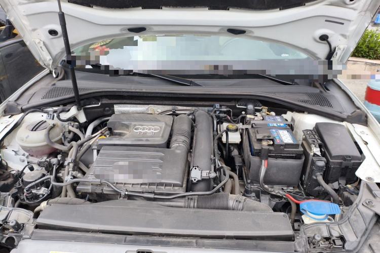 Used Audi A3 2020 Limousine 35 TFSI Fashion Edition China VI Emission Standard Engine Bay