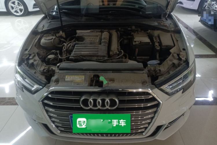 Used Audi A3 2020 Sportback 35 TFSI Fashion Edition China VI Emission Standard Engine Bay