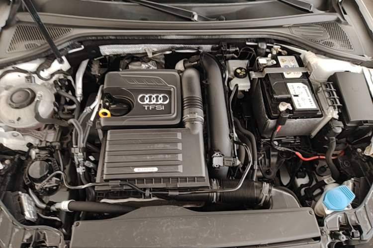 Used Audi A3 2020 Limousine 35 TFSI Fashion Edition China VI Emission Standard Engine Bay