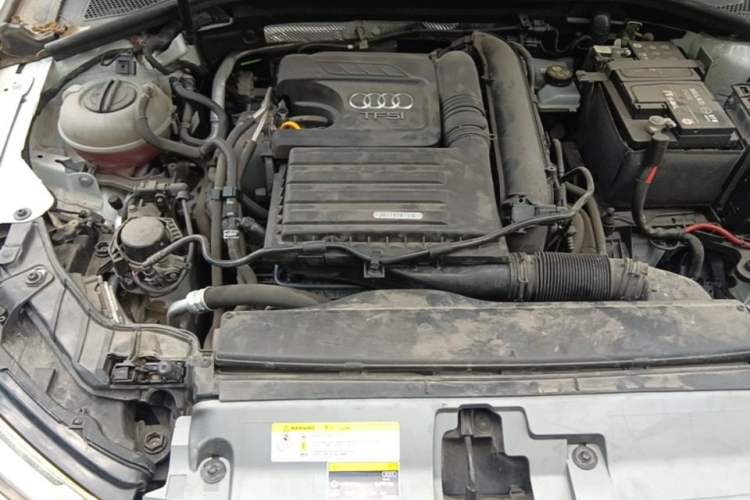 Used Audi A3 2020 Limousine 35 TFSI Fashion Edition China VI Emission Standard Engine Bay