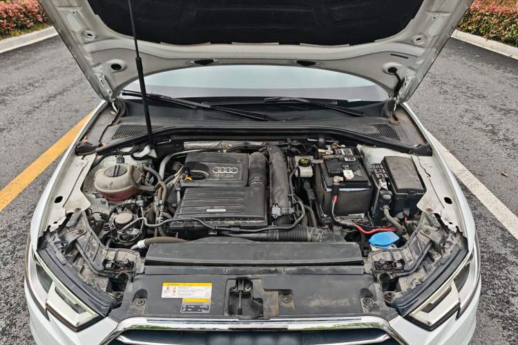 Used Audi A3 2020 Sportback 35 TFSI Ambition China VI Engine Bay