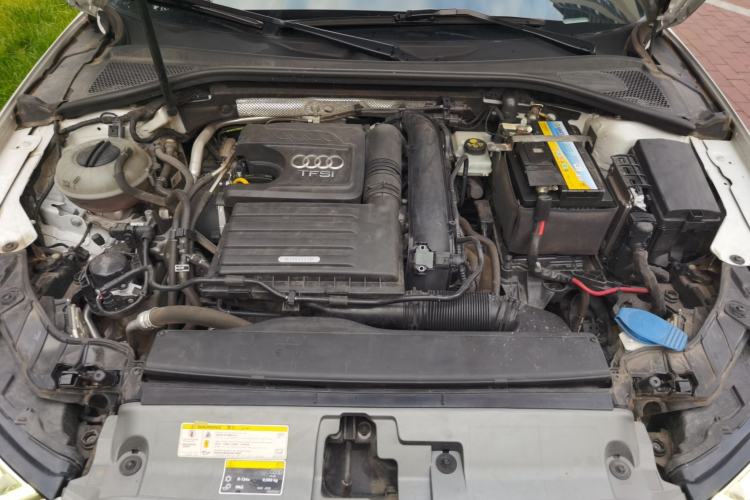 Used Audi A3 2020 Limousine 35 TFSI Fashion Edition China VI Emission Standard Engine Bay