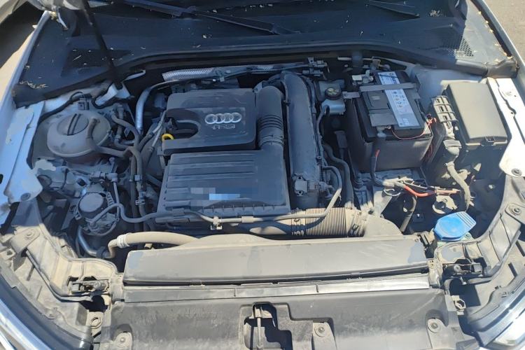 Used Audi A3 2020 Limousine 35 TFSI Ambition China VI Engine Bay