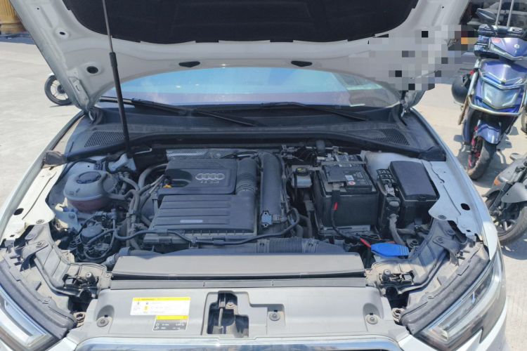 Used Audi A3 2020 Limousine 35 TFSI Fashion Edition China VI Emission Standard Engine Bay