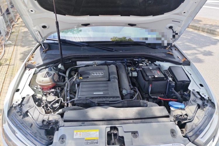 Used Audi A3 2020 Limousine 35 TFSI Fashion Edition China VI Emission Standard Engine Bay