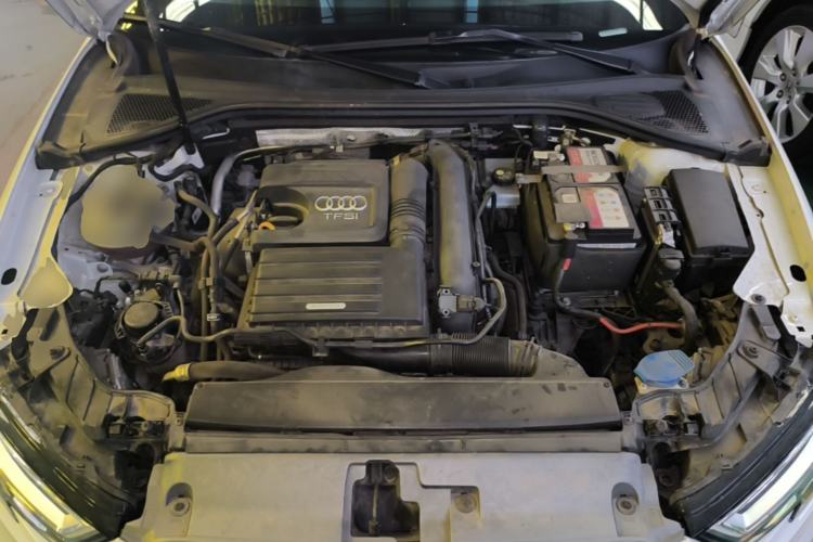 Used Audi A3 2020 Limousine 35 TFSI Fashion Edition China VI Emission Standard Engine Bay