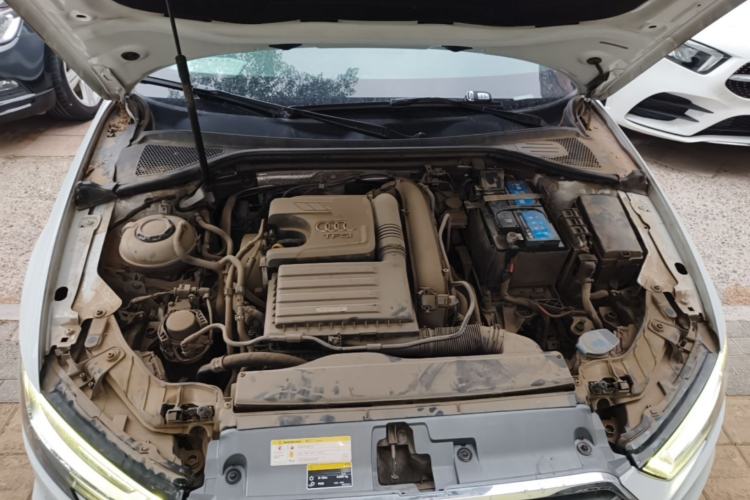 Used Audi A3 2020 Limousine 35 TFSI Fashion Edition China VI Emission Standard Engine Bay