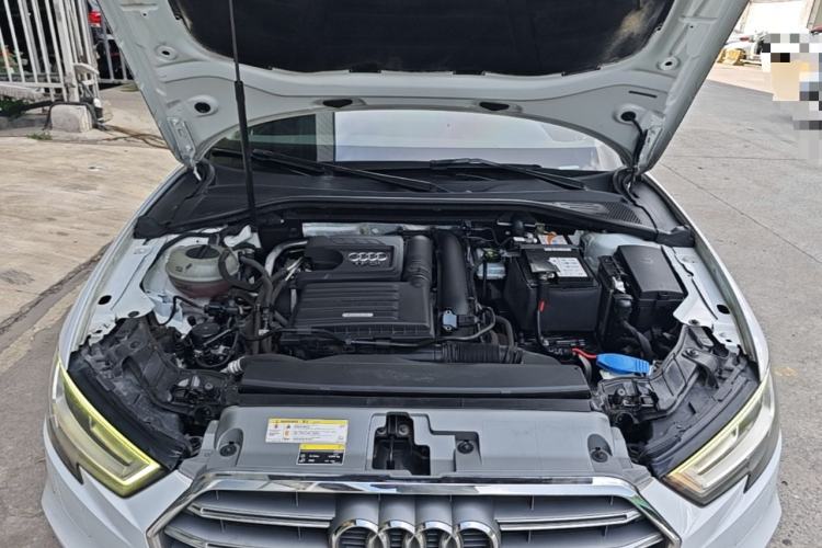 Used Audi A3 2020 Sportback 35 TFSI Fashion Edition China VI Emission Standard Engine Bay