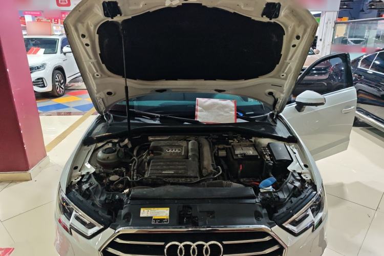 Used Audi A3 2020 Restyled Sportback 35 TFSI Entry-Level China VI Emission Standard Engine Bay