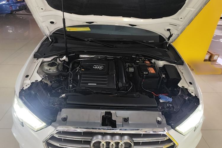 Used Audi A3 2020 Limousine 35 TFSI Fashion Edition China VI Emission Standard Engine Bay