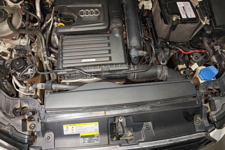 Used Audi A3 2020 Limousine 35 TFSI Ambition China VI Engine Bay