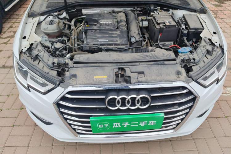Used Audi A3 2020 Limousine 35 TFSI Ambition China VI Engine Bay