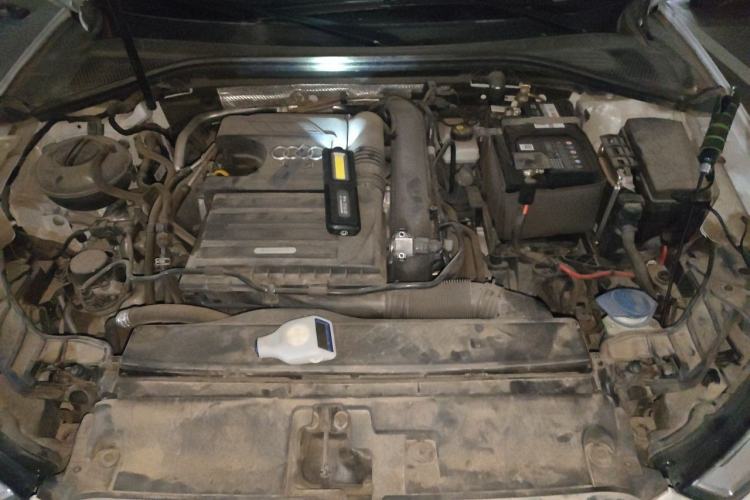 Used Audi A3 2020 Limousine 35 TFSI Ambition China VI Engine Bay