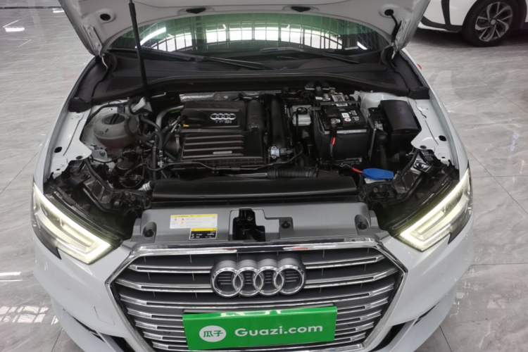 Used Audi A3 2020 Sportback 35 TFSI Fashion Edition China VI Emission Standard Engine Bay
