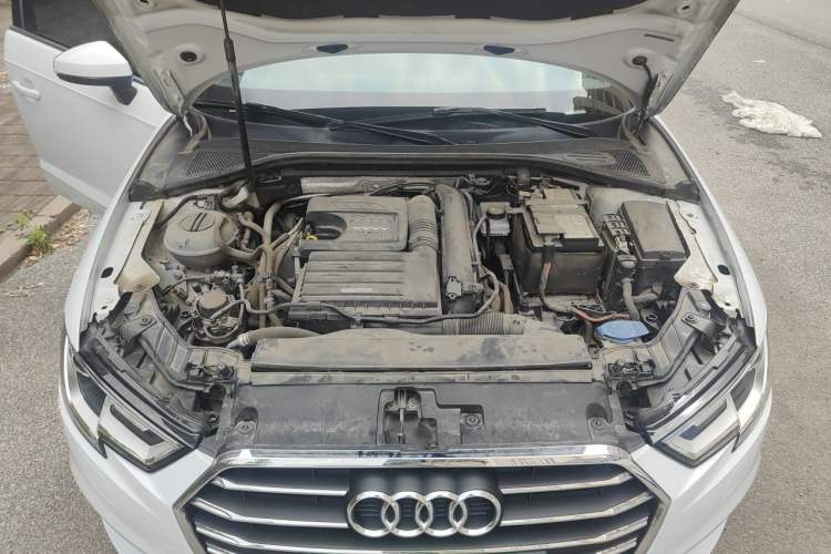 Used Audi A3 2020 Sportback 35 TFSI Ambition China VI Engine Bay