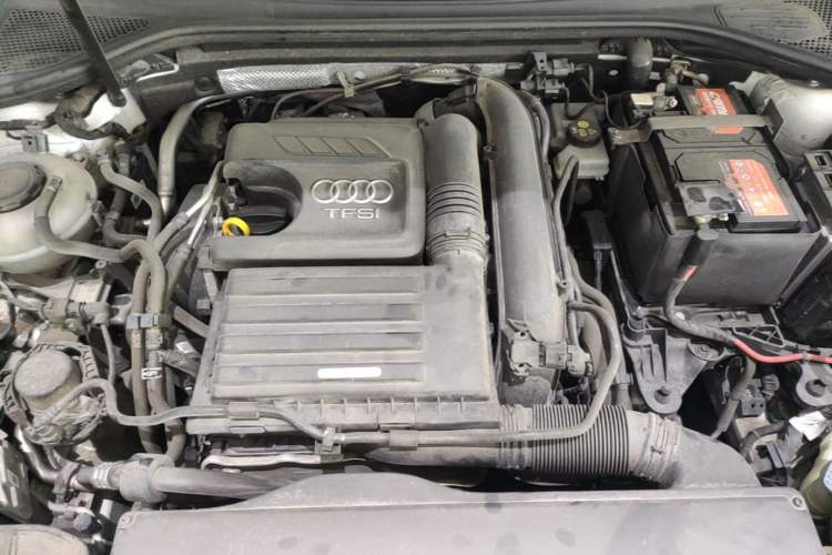 Used Audi A3 2020 Limousine 35 TFSI Fashion Edition China VI Emission Standard Engine Bay