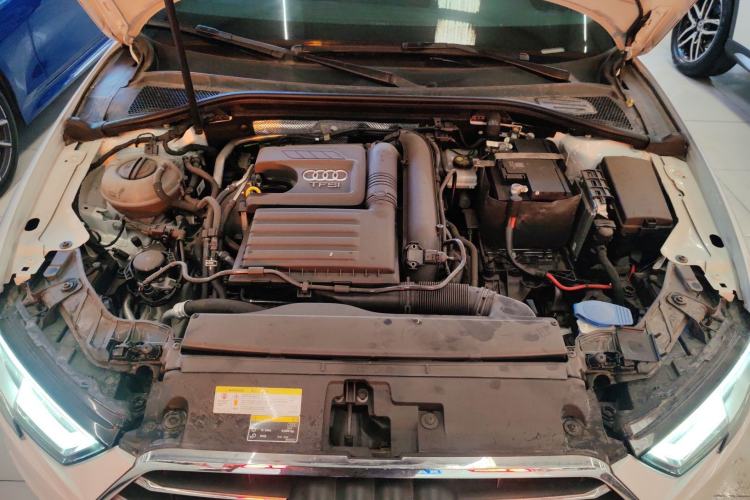 Used Audi A3 2020 Limousine 35 TFSI Ambition China VI Engine Bay