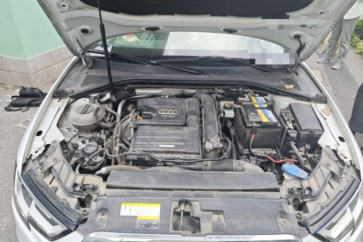 Used Audi A3 2020 Sportback 35 TFSI Ambition China VI Engine Bay
