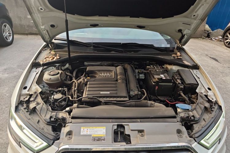 Used Audi A3 2020 Sportback 35 TFSI Fashion Edition China VI Emission Standard Engine Bay