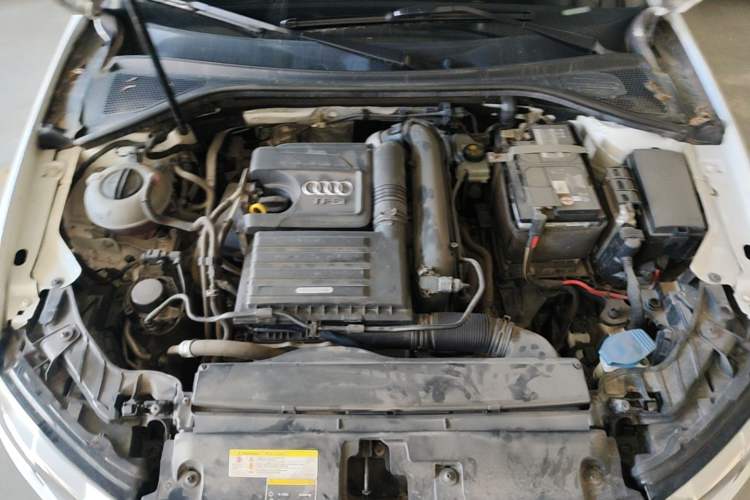 Used Audi A3 2020 Sportback 35 TFSI Ambition China VI Engine Bay