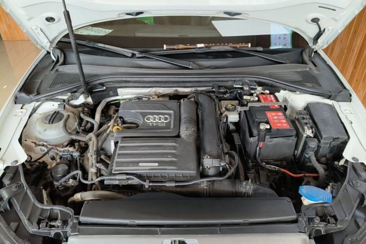 Used Audi A3 2020 Limousine 35 TFSI Fashion Edition China VI Emission Standard Engine Bay