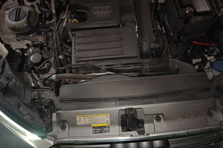 Used Audi A3 2020 Sportback 35 TFSI Fashion Edition China VI Emission Standard Engine Bay