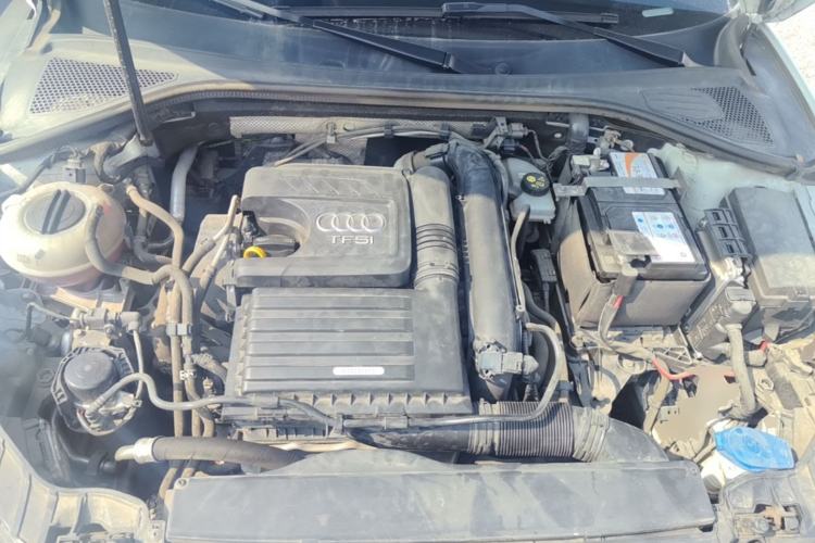 Used Audi A3 2020 Sportback 35 TFSI Fashion Edition China VI Emission Standard Engine Bay