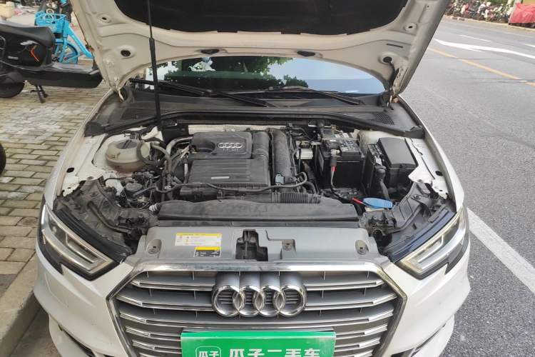 Used Audi A3 2020 Limousine 35 TFSI Fashion Edition China VI Emission Standard Engine Bay
