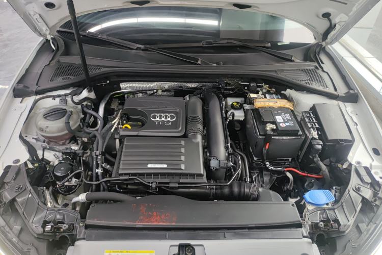Used Audi A3 2020 Limousine 35 TFSI Fashion Edition China VI Emission Standard Engine Bay