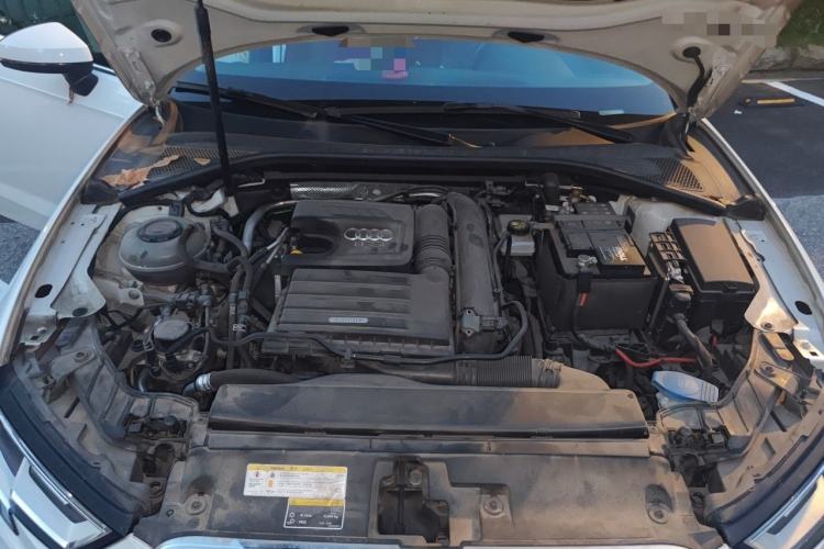 Used Audi A3 2020 Restyled Sportback 35 TFSI Entry-Level China VI Emission Standard Engine Bay