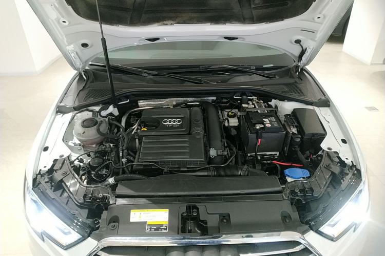 Used Audi A3 2020 Restyled Sportback 35 TFSI Entry-Level China VI Emission Standard Engine Bay