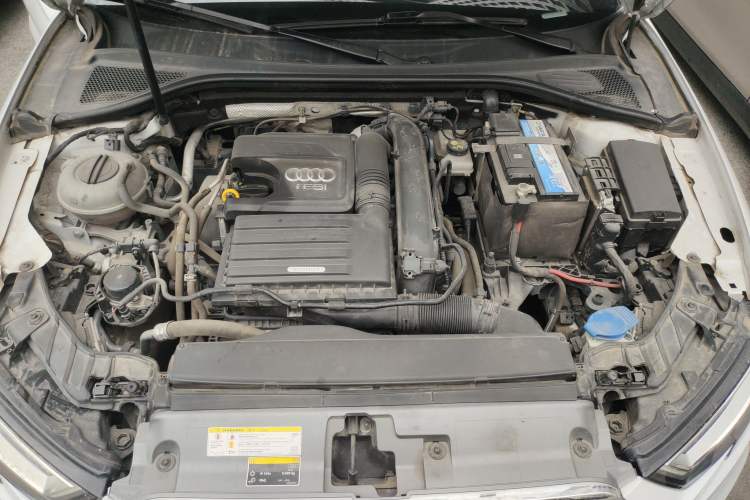 Used Audi A3 2020 Limousine 35 TFSI Fashion Edition China VI Emission Standard Engine Bay