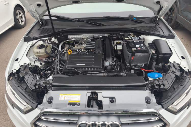 Used Audi A3 2020 Limousine 35 TFSI Fashion Edition China VI Emission Standard Engine Bay