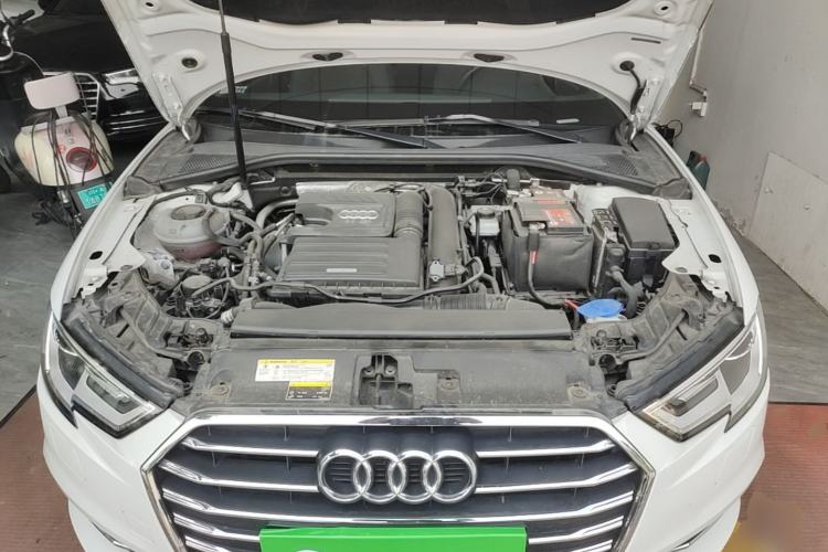 Used Audi A3 2020 Restyled Sportback 35 TFSI Entry-Level China VI Emission Standard Engine Bay