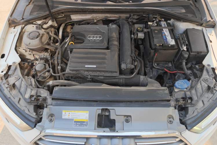 Used Audi A3 2020 Limousine 35 TFSI Fashion Edition China VI Emission Standard Engine Bay
