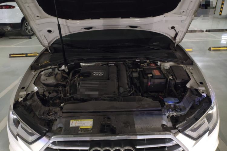 Used Audi A3 2020 Limousine 35 TFSI Ambition China VI Engine Bay