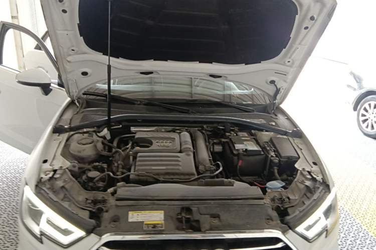 Used Audi A3 2020 Restyled Sportback 35 TFSI Entry-Level China VI Emission Standard Engine Bay