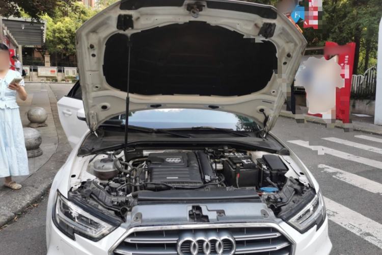 Used Audi A3 2020 Limousine 35 TFSI Fashion Edition China VI Emission Standard Engine Bay