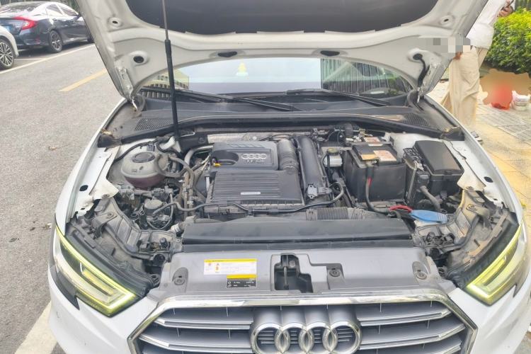 Used Audi A3 2020 Sportback 35 TFSI Fashion Edition China VI Emission Standard Engine Bay