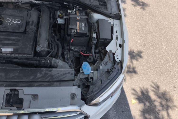 Used Audi A3 2020 Limousine 35 TFSI Fashion Edition China VI Emission Standard Engine Bay Left