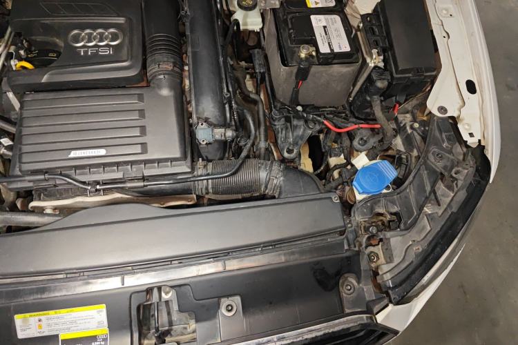 Used Audi A3 2020 Limousine 35 TFSI Ambition China VI Engine Bay Left