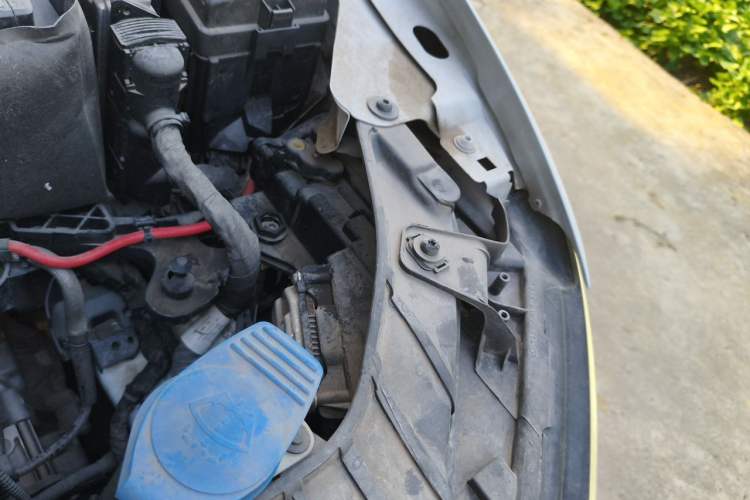 Used Audi A3 2020 Limousine 35 TFSI Fashion Edition China VI Emission Standard Engine Bay Left