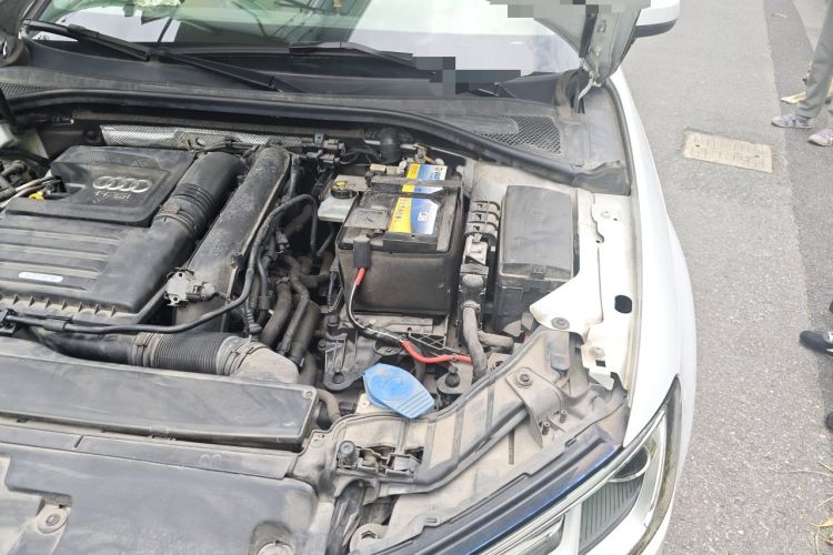 Used Audi A3 2020 Sportback 35 TFSI Ambition China VI Engine Bay Left