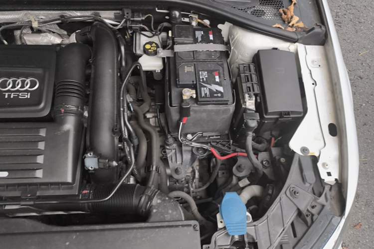 Used Audi A3 2020 Limousine 35 TFSI Ambition China VI Engine Bay Left