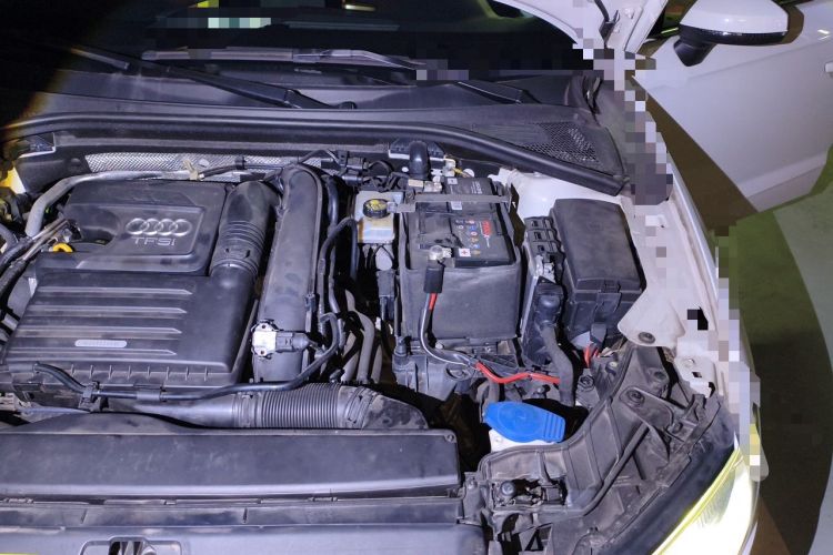 Used Audi A3 2020 Sportback 35 TFSI Ambition China VI Engine Bay Left