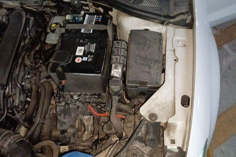 Used Audi A3 2020 Limousine 35 TFSI Fashion Edition China VI Emission Standard Engine Bay Left